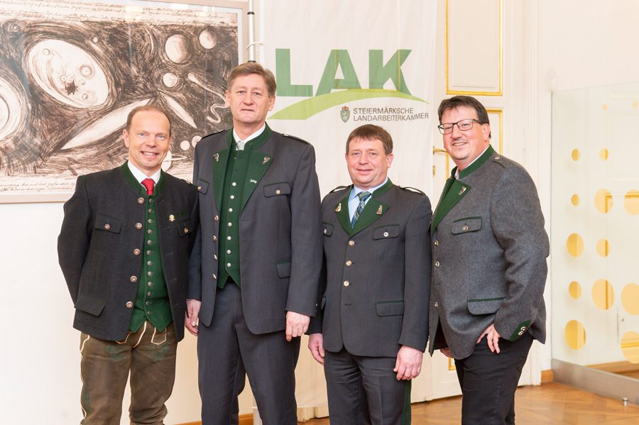 lak-konst-vollversammlung-14-12-2018-65
                                                