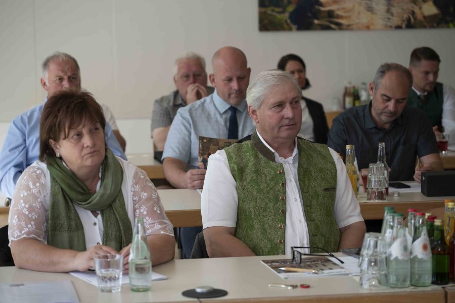 vollversammlung 10-4
                                                