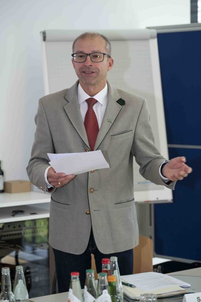 vollversammlung 23
                                                