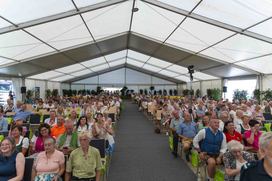 gartenbauehrung2024 21
                                                
