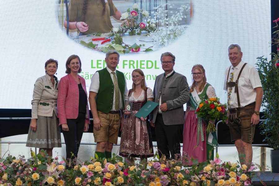 gartenbauehrung2024 4
                                                