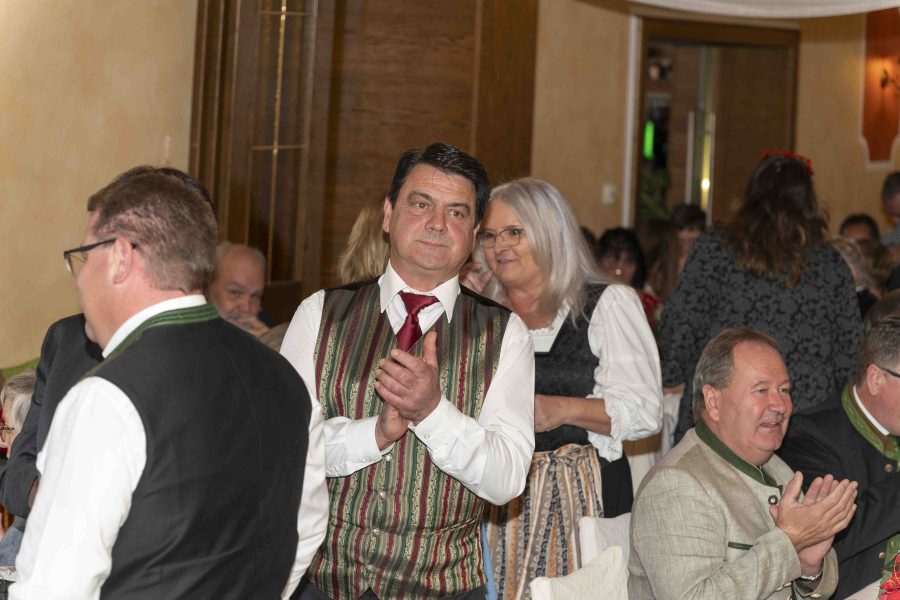 lak-ehrungsfeier2024-web035
                                                