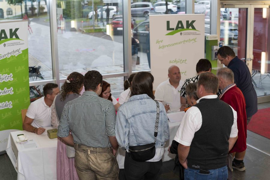 kabarett2025-gleisdorf 7
                                                
