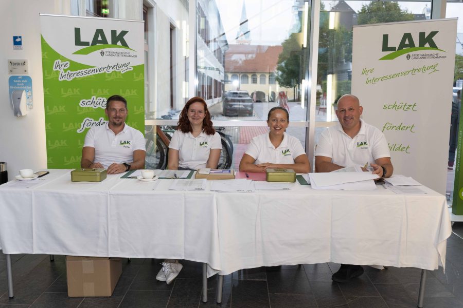 kabarett2025-gleisdorf 8
                                                