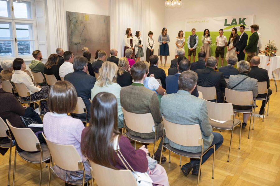 lak-fachkraeftegala2026057
                                                
