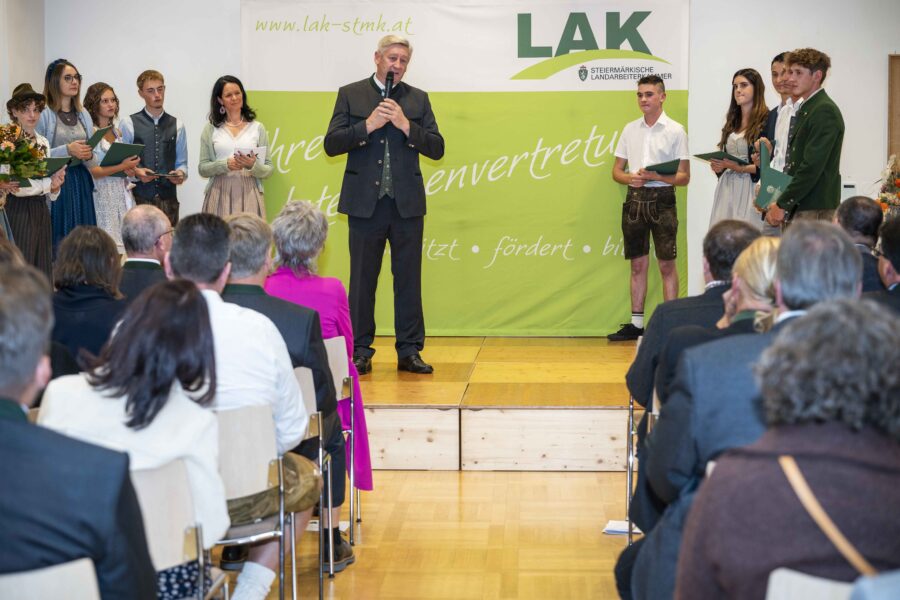 lak-fachkraeftegala2026089
                                                